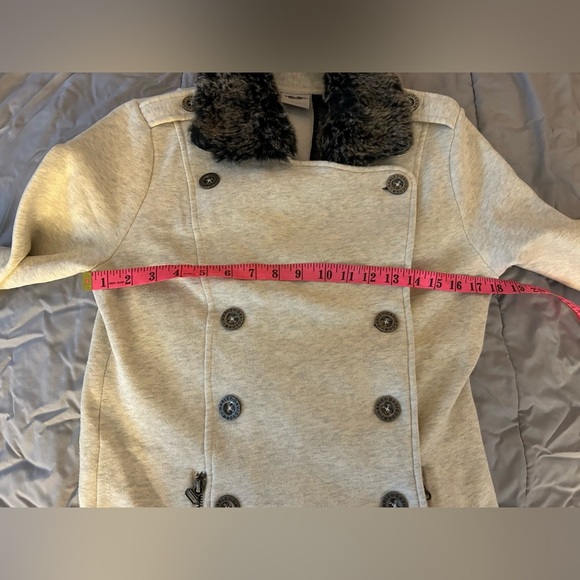 Harley-Davidson Light Beige Pea Coat with Faux Fur Collar - Picture 5 of 9